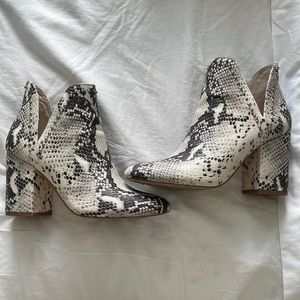 Steve Madden Booties!